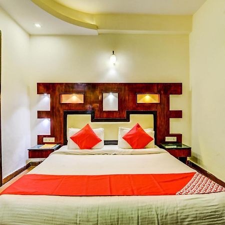 Oyo Hotel Asko International Near Gurudwara Shri Bangla Sahib New Delhi Exterior foto