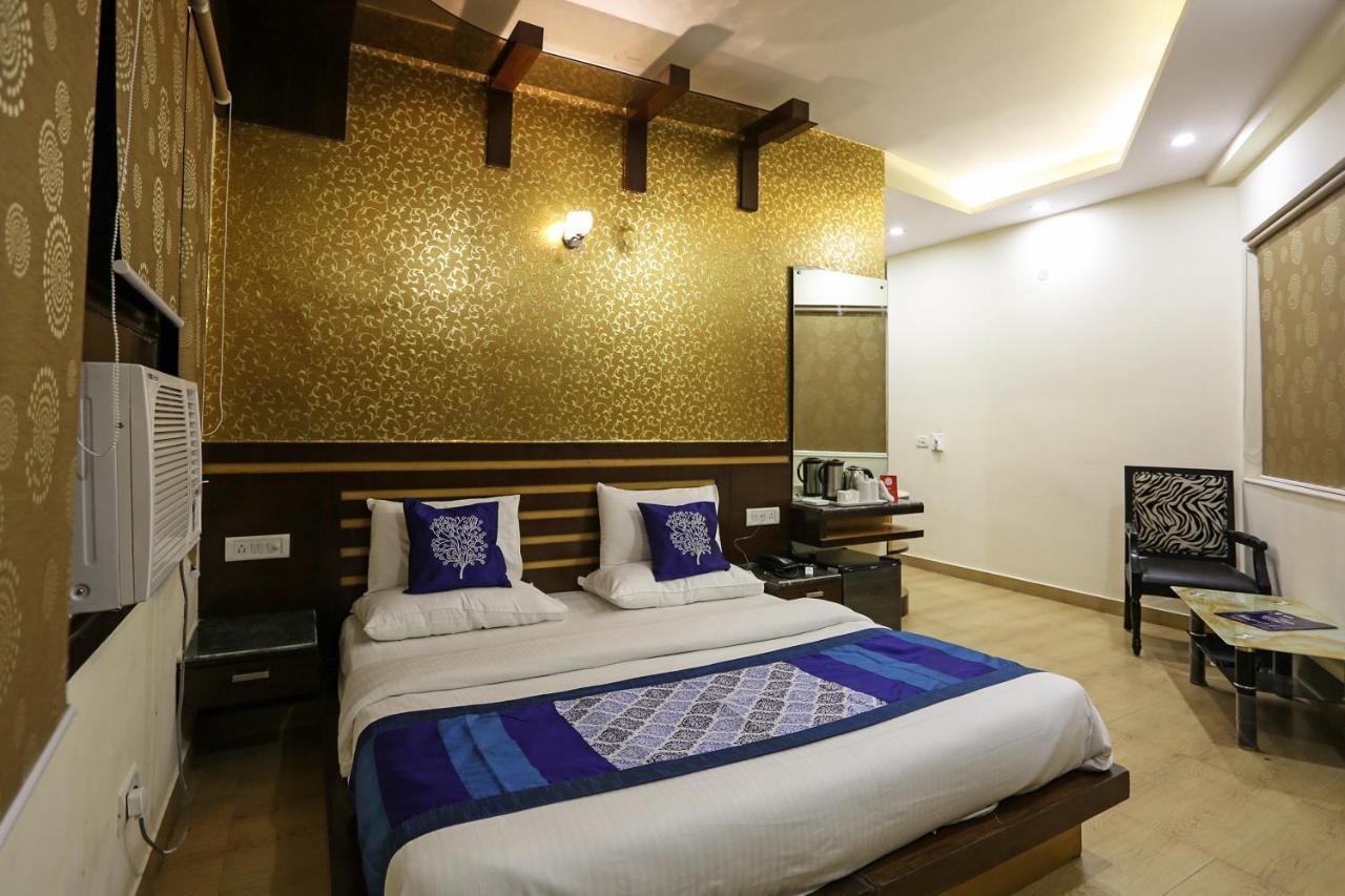 Oyo Hotel Asko International Near Gurudwara Shri Bangla Sahib New Delhi Exterior foto