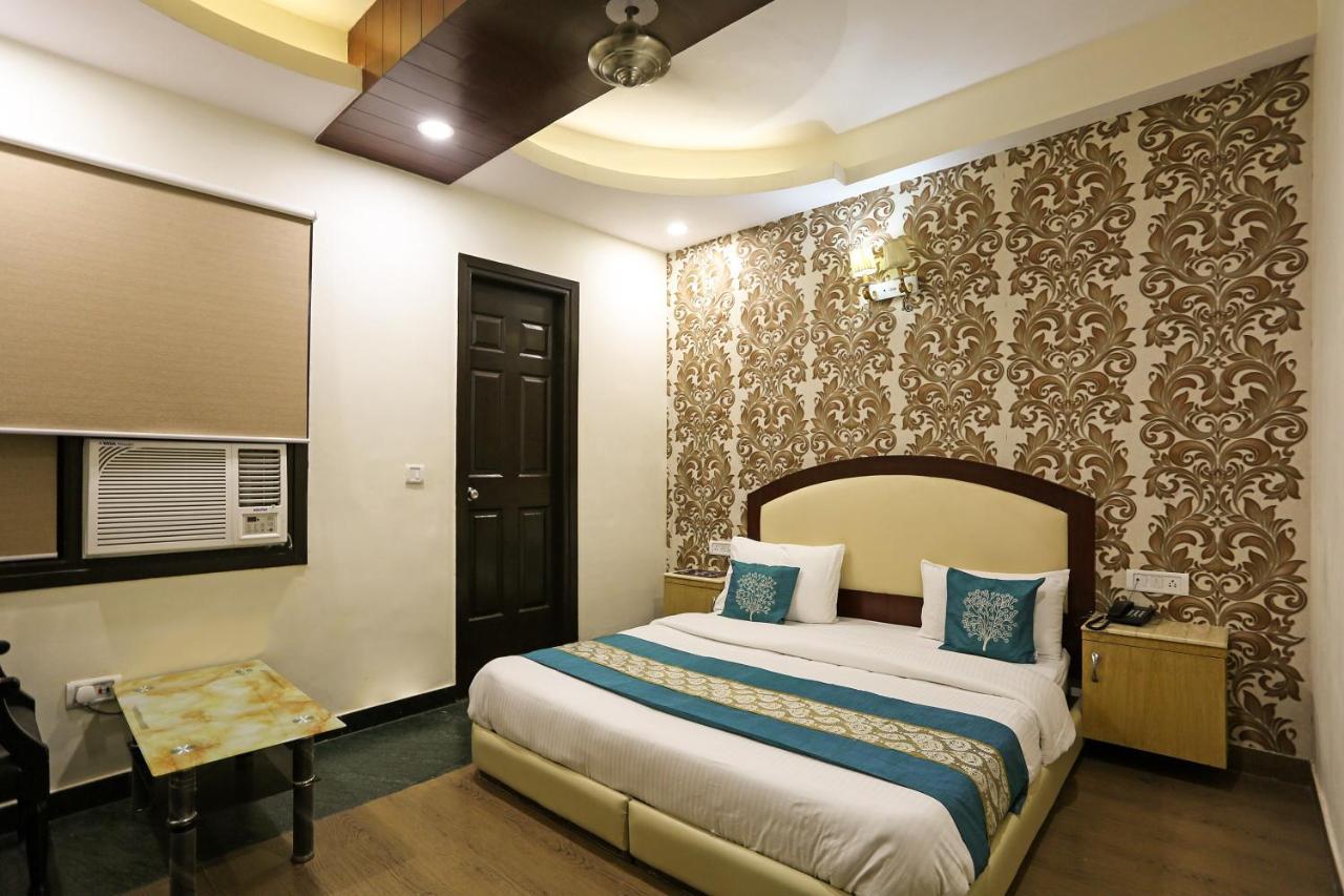 Oyo Hotel Asko International Near Gurudwara Shri Bangla Sahib New Delhi Exterior foto