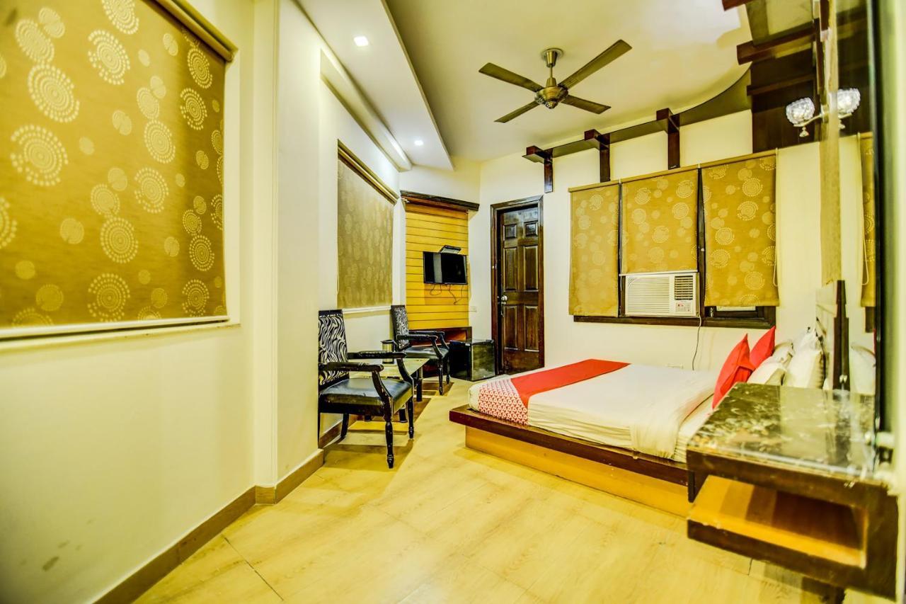 Oyo Hotel Asko International Near Gurudwara Shri Bangla Sahib New Delhi Exterior foto
