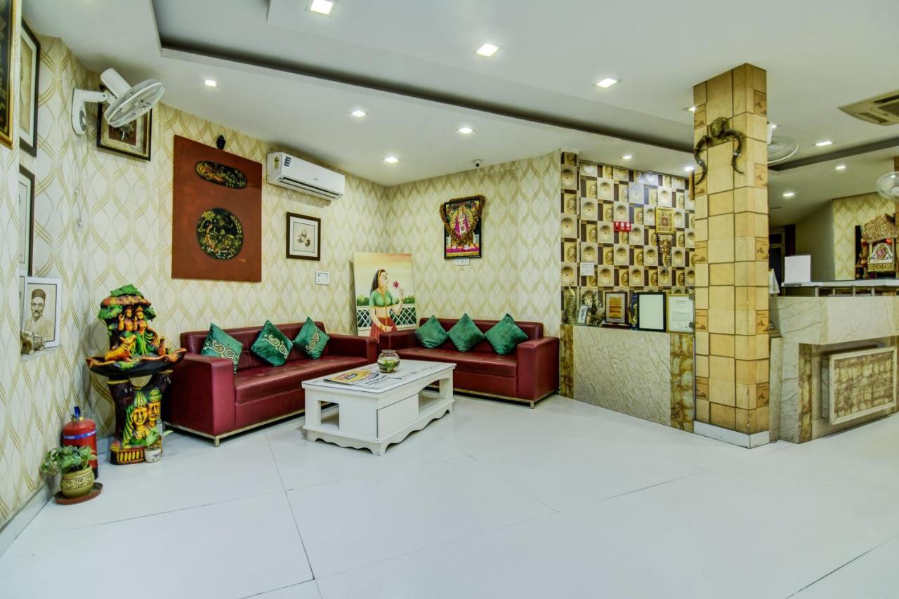 Oyo Hotel Asko International Near Gurudwara Shri Bangla Sahib New Delhi Exterior foto
